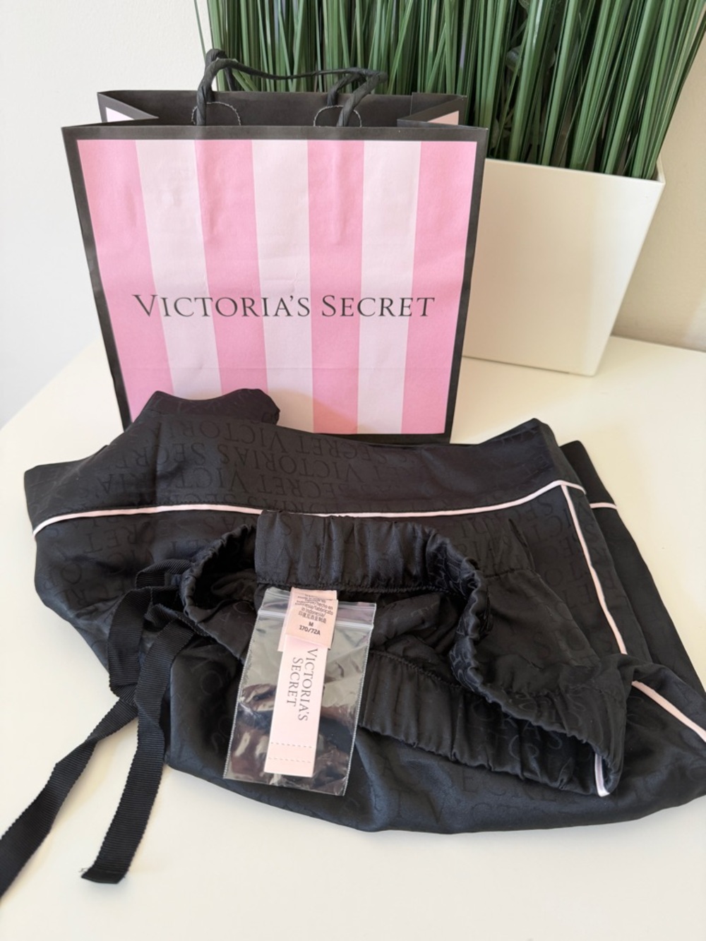 Victoria's Secret Black shorts with Pink bag - Picture 2 of 4